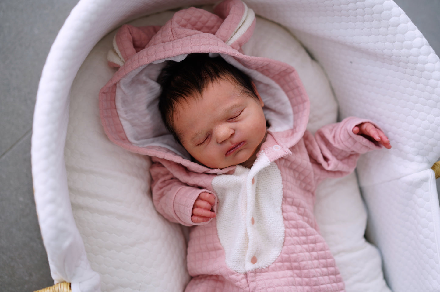 Baby Winnie – Prototyp von Cassie Brace, wiedergeboren von Alexa Calvo