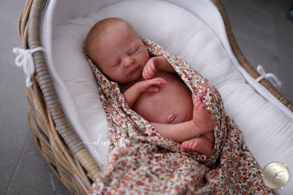 Baby Orla – Prototyp von Sabine Altenkirch, wiedergeboren von Alexa Calvo 