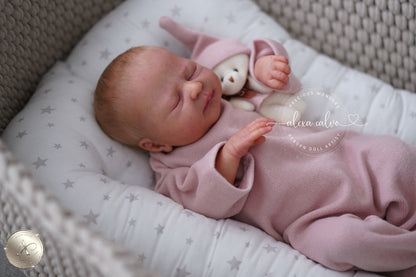 Baby Orla – Prototyp von Sabine Altenkirch, wiedergeboren von Alexa Calvo 